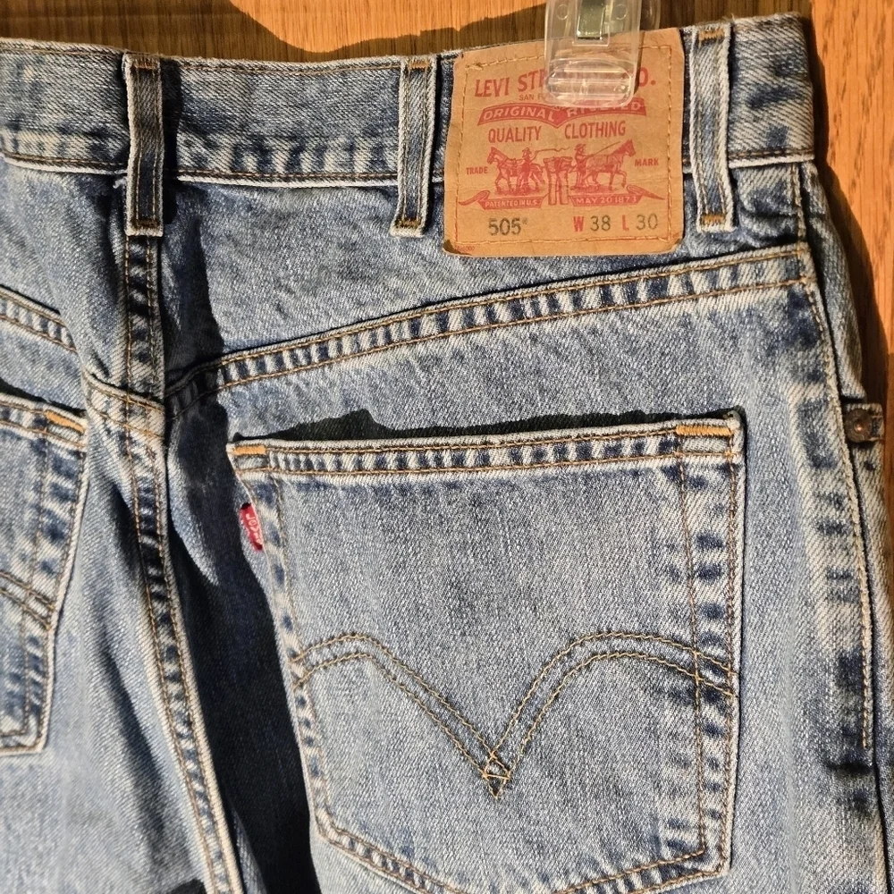 Levis levi’s 505